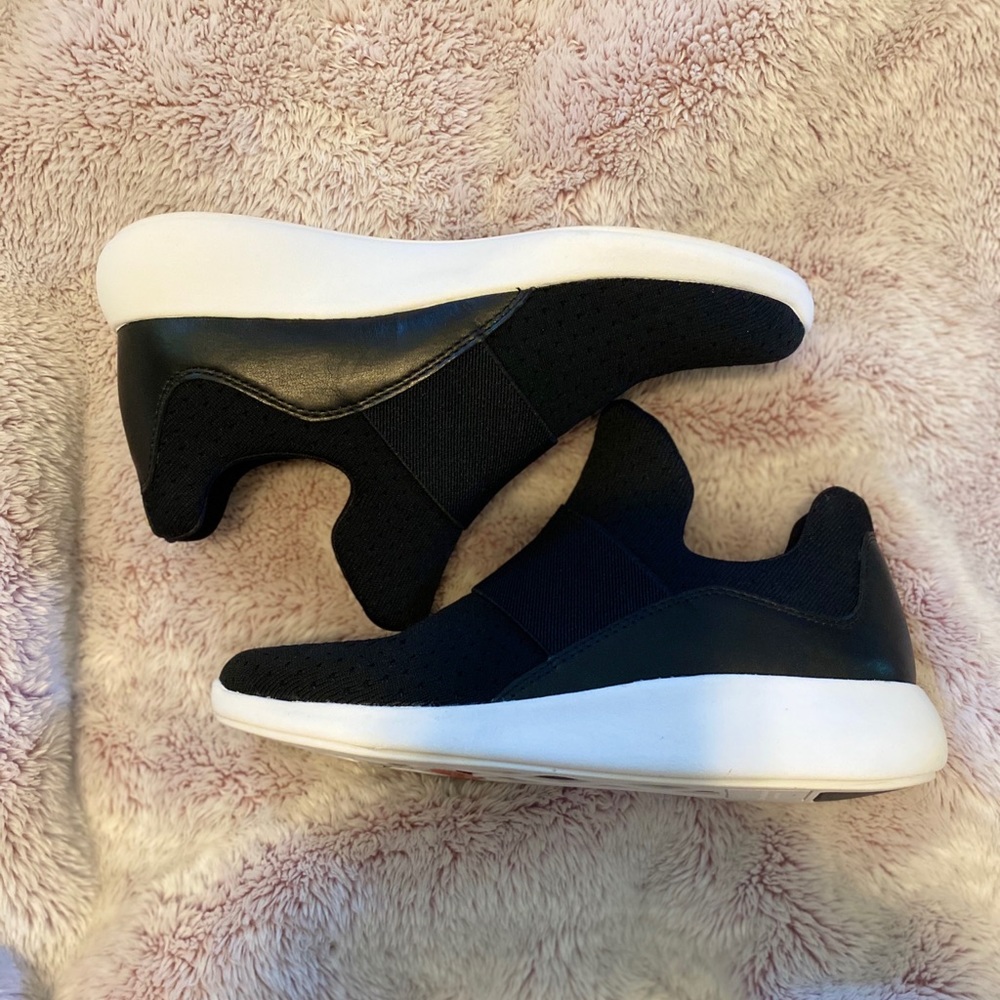 Donna Karan Cory Black Knit Slip-On Sneaker